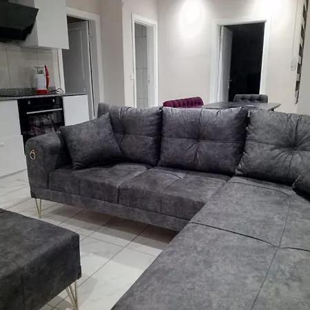 Hakan Apartmán *